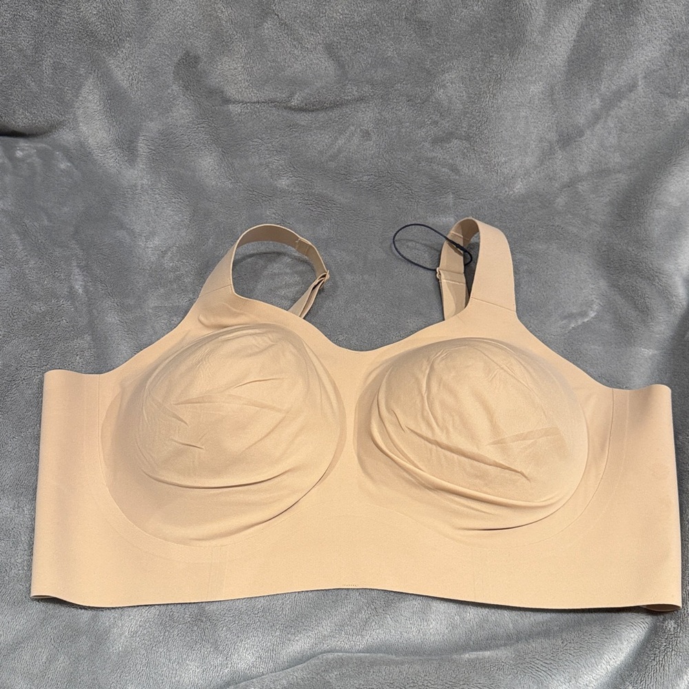 Evelyn and Bobbie the beyond wireless bra